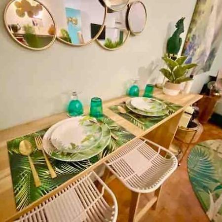 Escale Tropicale A Blois Apartment Bagian luar foto