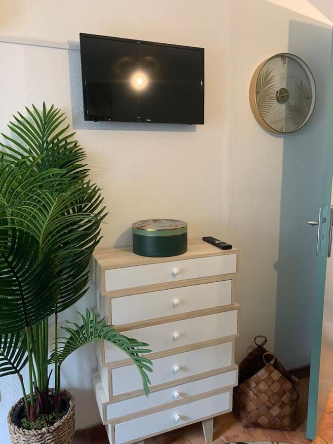 Escale Tropicale A Blois Apartment Bagian luar foto